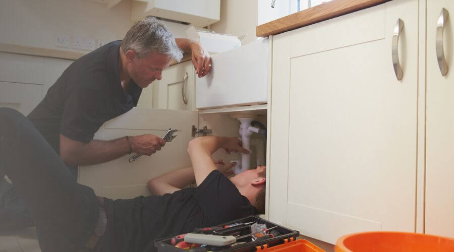 Professional burst pipe repair services in Lewistown, IL